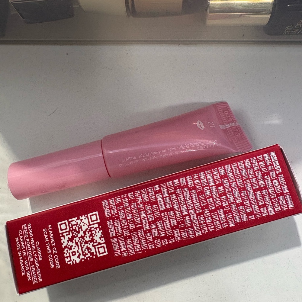 Clarins Lip Perfector - Pink - Picture 3 of 4